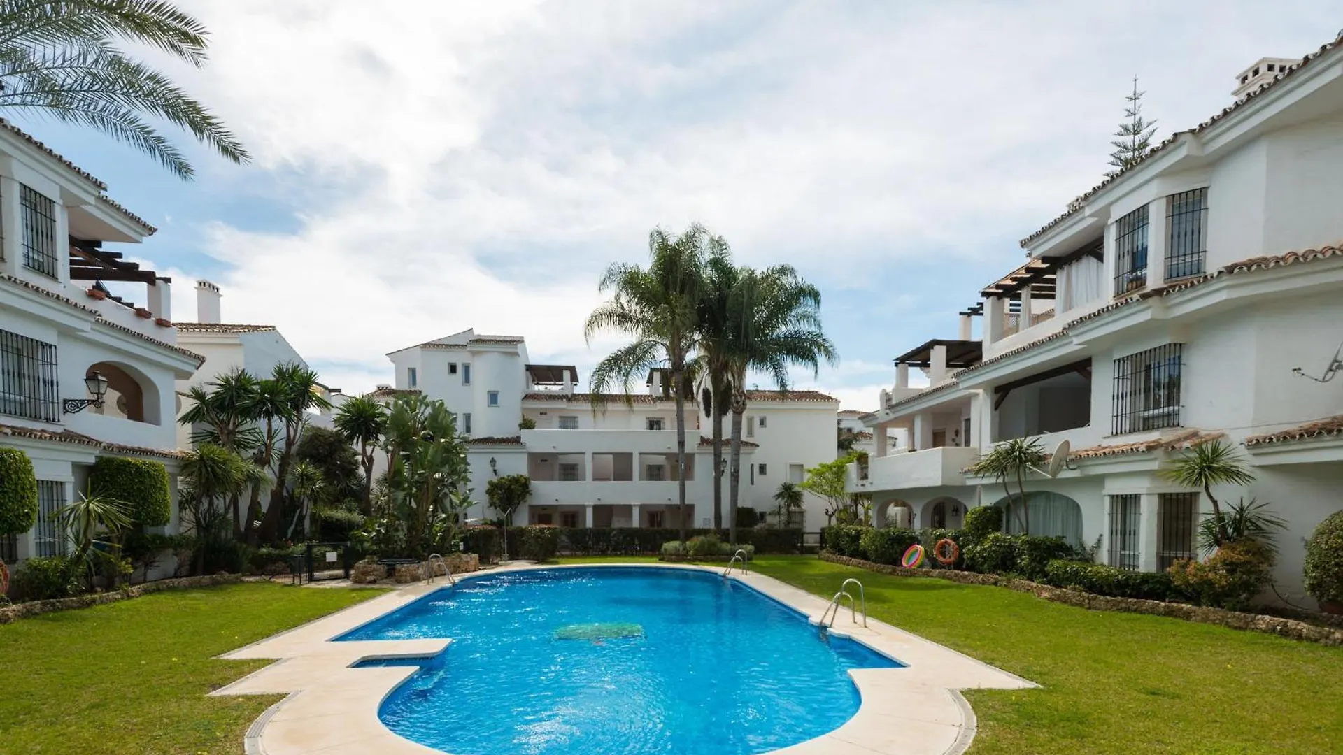 Atico Los Naranjos Marbella